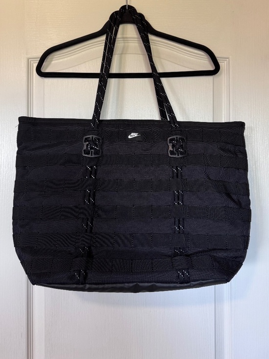 Nike Accessories - Nike Sportswear RPM Tote (26L)